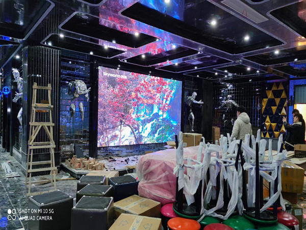 稻城室内P2.5全彩显示屏